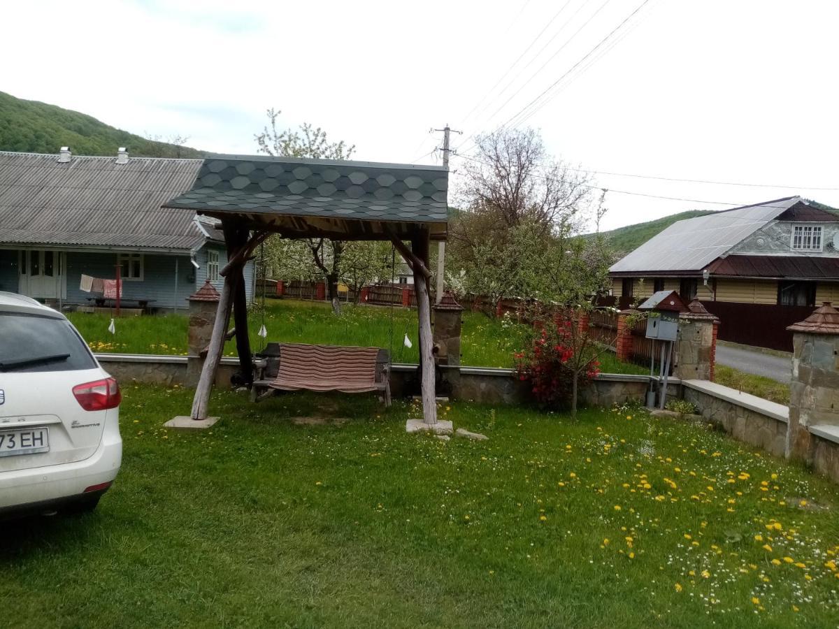 Садиба Федорчуків Гірська Хатина Scheschory Exterior foto